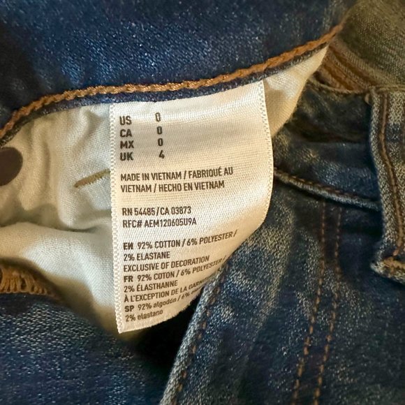 American Eagle Distressed Jean Skirt Super Stretch - Picture 5 of 7